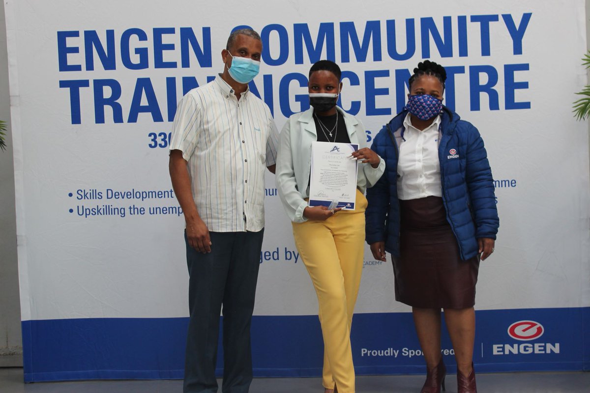_ArriveAlive's tweet image. Engen Computer School celebrates another 67 new graduates  ow.ly/UR4b50JTMLb

#ArriveAlive #ComputerSchool #Graduates @Engen_SA