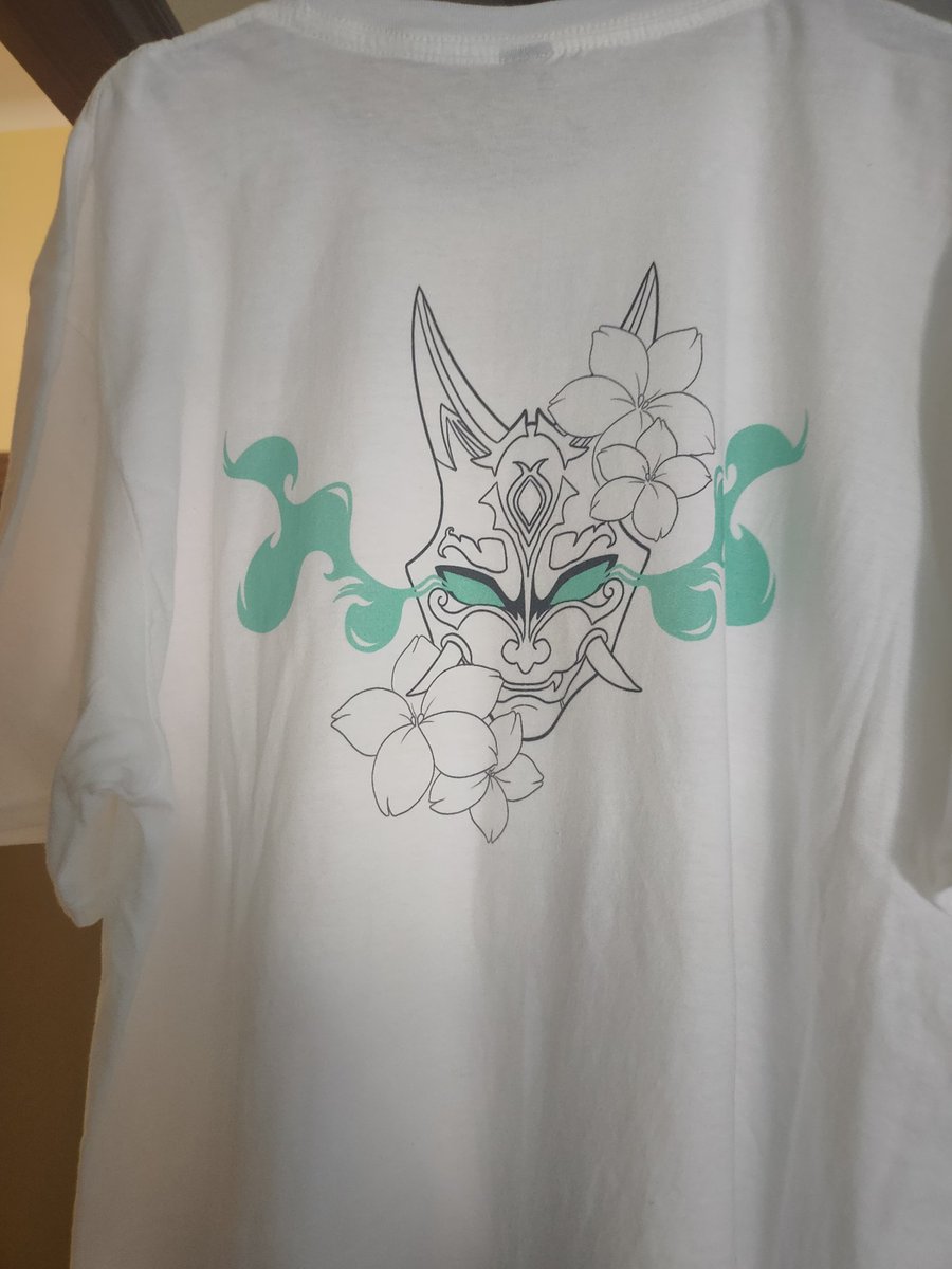 sanhhito's tweet photo. IF YOU WANT GENSHIN IMPACT MERCH LET ME KNOW I AM DOING MORE DESIGNS!! OMG I LOVE THE PRINT #Genshinlmpact #Xiao #Anemo #yaksha #merch #fanart #designer #goodied #tee #tshirt #art https://t.co/wO4798KMoZ