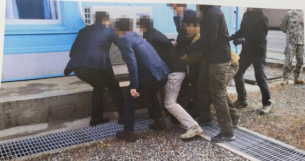 nknewsorg's tweet photo. The images provided by South Korean lawmaker Jun Joo-hyae and the unification ministry shed 
new light on the controversial case.

Defector lawmaker Ji Seong-ho told NK News that he is “speechless” and called it a "barbaric crime against humanity."
https://t.co/2CwZNFA0Qd https://t.co/WJCT6IaB6A