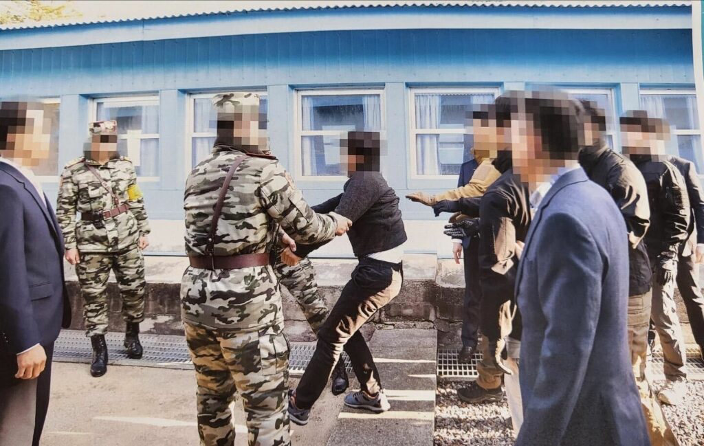 nknewsorg's tweet photo. The images provided by South Korean lawmaker Jun Joo-hyae and the unification ministry shed 
new light on the controversial case.

Defector lawmaker Ji Seong-ho told NK News that he is “speechless” and called it a "barbaric crime against humanity."
https://t.co/2CwZNFA0Qd https://t.co/WJCT6IaB6A