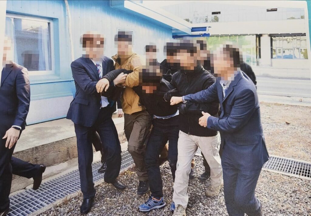 nknewsorg's tweet photo. The images provided by South Korean lawmaker Jun Joo-hyae and the unification ministry shed 
new light on the controversial case.

Defector lawmaker Ji Seong-ho told NK News that he is “speechless” and called it a "barbaric crime against humanity."
https://t.co/2CwZNFA0Qd https://t.co/WJCT6IaB6A