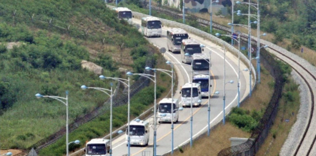 Live look at Team Illinois headed to Fargo