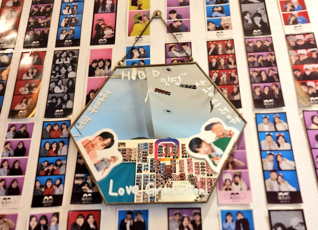 _ld_rfl_w_r's tweet photo. 📌홍대네컷 홍대본점
이 네컷사진에는 슬픈비밀이있어...(아님 ◜◡◝ 
처음에 잘못 6컷 눌러서 칭구와 의문의 우정사진 한장 먼저 찍고 다시 뽑은 사진! 귀여운 파스텔컬러 햄스터 필터 너무너무 맘에 들었어요🤩🤩 깨알같은 입구 데코도 굿 .ᐟ
#Love_Gradation_Inseong 
#인성이랑_찰칵찰칵 https://t.co/SmOQQoXXU2