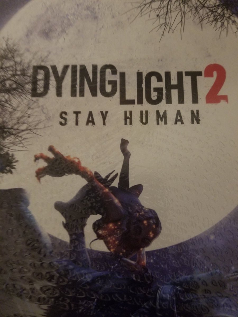 markedhayden7's tweet photo. OH MY GOSH I JUST GOT THE HONORABLE MENTION AWARD FROM🧟‍♀️ @DyingLightGame 🧟‍♂️on the #DL2Contest Pilgrims Journal contest!!! Thank you @Displate ❤❤❤ https://t.co/VJsEutIq9Q