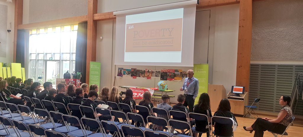 HopeChaplain's tweet photo. We had John from @christian_aid with us this morning to give the last of the presentations about the work they do around the world. Y8 asked and answered many questions, and discovered a lot of information about what Christian Aid do! Thank you John for sharing your knowledge! 😊 https://t.co/cuAFU1Z7xV