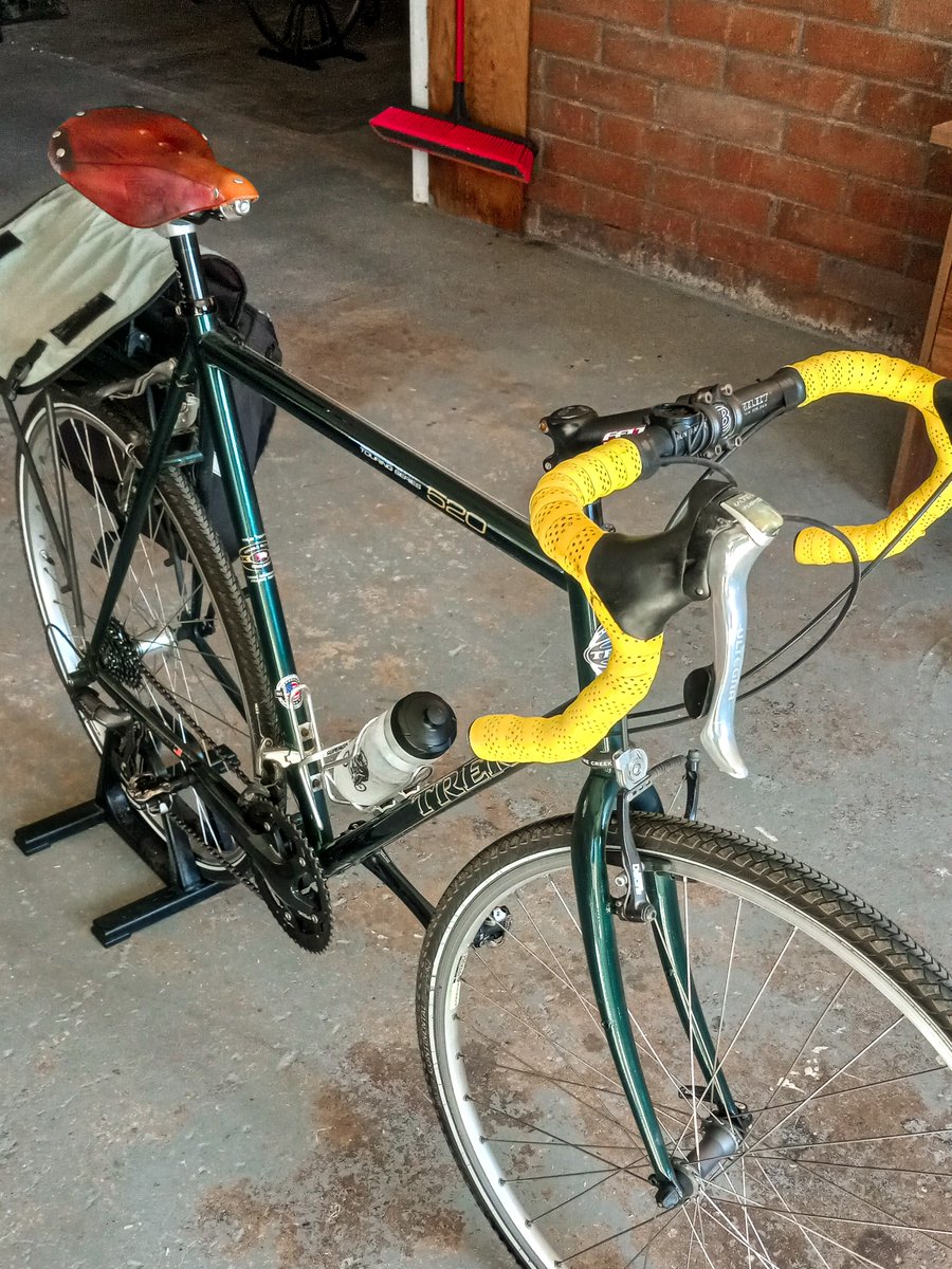 Dr_Brian_Pet's tweet photo. @DailyPicTheme2 #Trek520
2 saddles
2 sets of shifters
2 cranksets
2 sets of pedals
2 rear derailleurs
3 bottom brackets
3 sets of chainrings
4 or 5 rear wheels
multitude of chains & cassettes
multitude of brake pads
multitude of tires
Work transportation for 20 yrs
#bicycle
#bike https://t.co/45FhqizST9