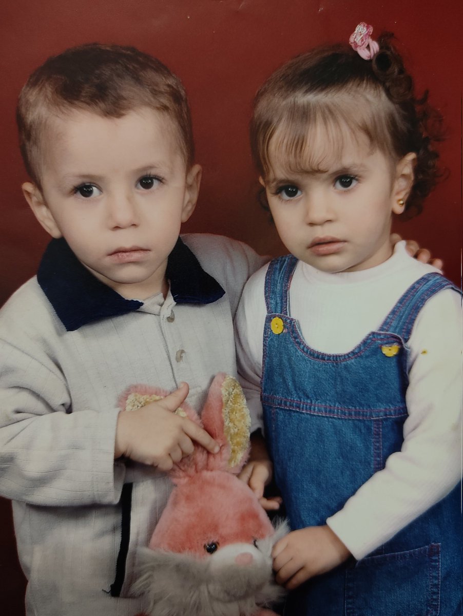 dewdropaya's tweet photo. Twins https://t.co/MEzvXSmUOy