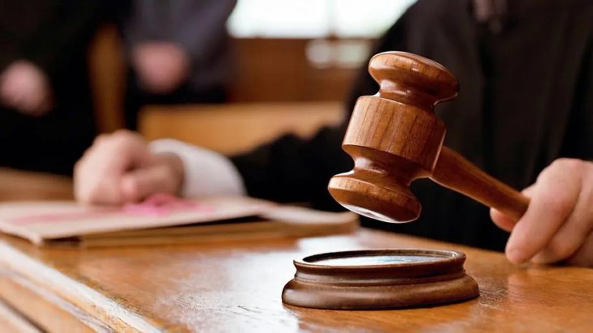 Sözleşmelerde yer alan “Alınan kapora iade edilmez.” şeklindeki hüküm geçersizdir. 

Yargıtay 3. Hukuk Dairesi 
E. 2021/6310 K. 2021/11809