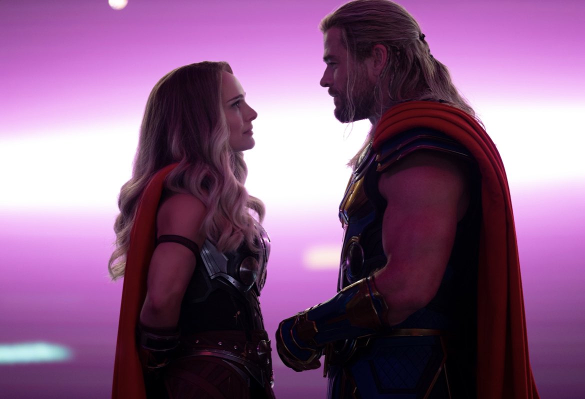 moviepixie1's tweet photo. Have you finally seen this budding romance yet?!?! The music definitely does not disappoint in this film bringing in the nostalgia! https://t.co/sxWkVtSMT2 https://t.co/HJfOUhif5J