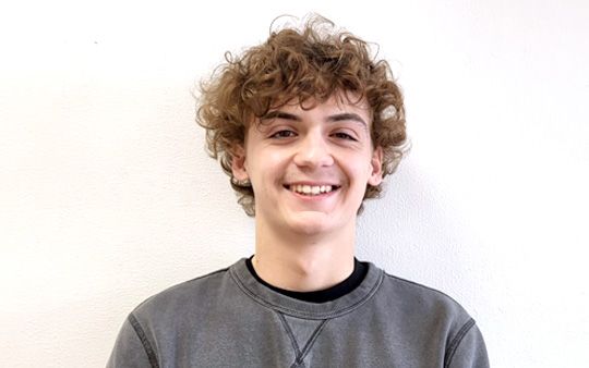4bisnl's tweet photo. Bienvenue! Graag verwelkomen we onze nieuwe Franse stagiair: Hi! My name is Axel Gril, I’m an 18 year old student in International Trade and I’m from Gruissan, France. I am currently doing a 2 months internship #4BIS #internship #stageplek #marketingstrategie #ictsupport #haarlem https://t.co/xvLJmD12WO