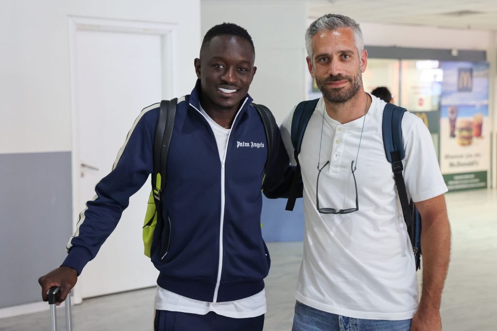 billiouu's tweet photo. Assane Dioussé arrived in Heraklion ahead of his move to OFI Crete ✔️

Senegalese defensive midfielder will soon complete his medical and sign his contract with OFI 🤝

He will be the first summer signing of the Cretan club! 

#oficrete #ofifc #ofi #slgr #Diousse https://t.co/HfjJoLPyRb