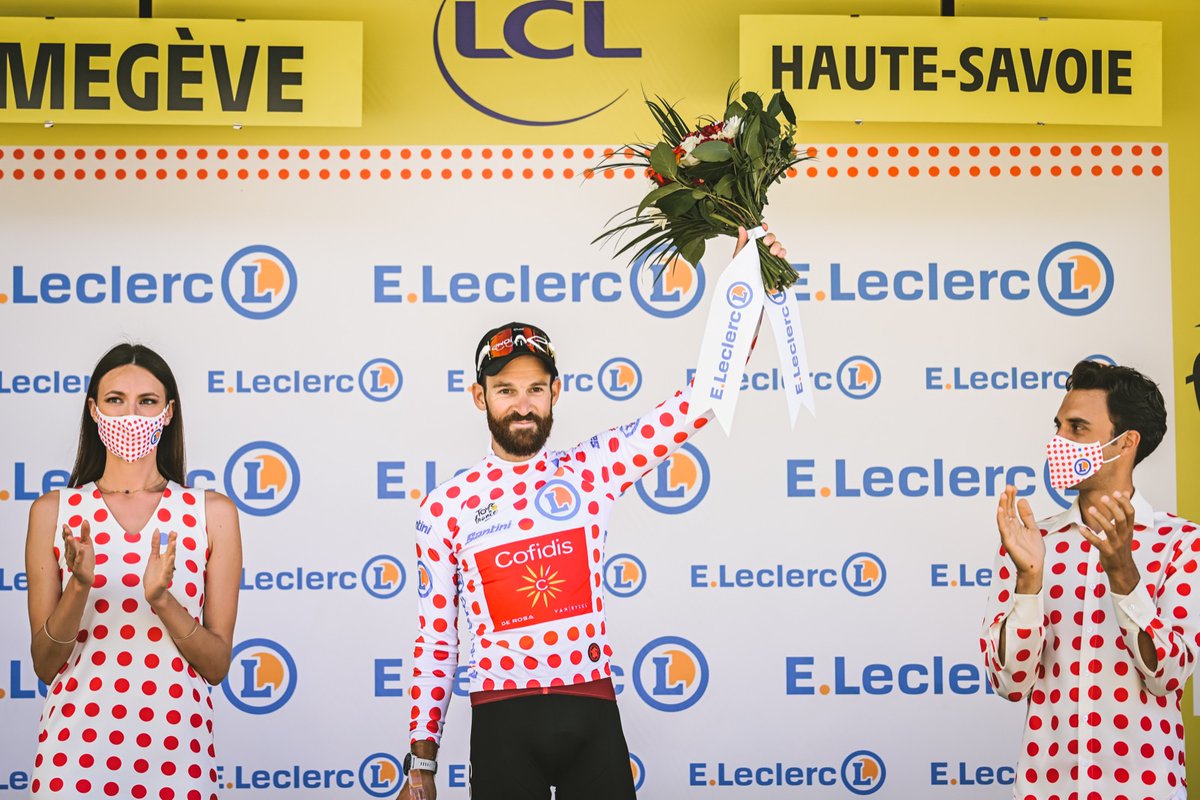 maillotapois's tweet photo. RT &amp; follow pour tenter de gagner un maillot à pois dédicacé par 🇩🇪 @simongeschke avec @SANTINI_SMS ⚪️🔴

#TDF2022 https://t.co/tVqeWwAkph