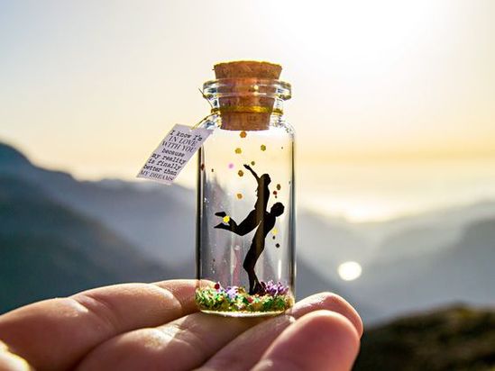 Nivea__mc's tweet image. #Kiesza - Hideaway (Official Music Video)
youtu.be/Vnoz5uBEWOA

#Remix #eletronic #music #musica #Dance #BeHappy