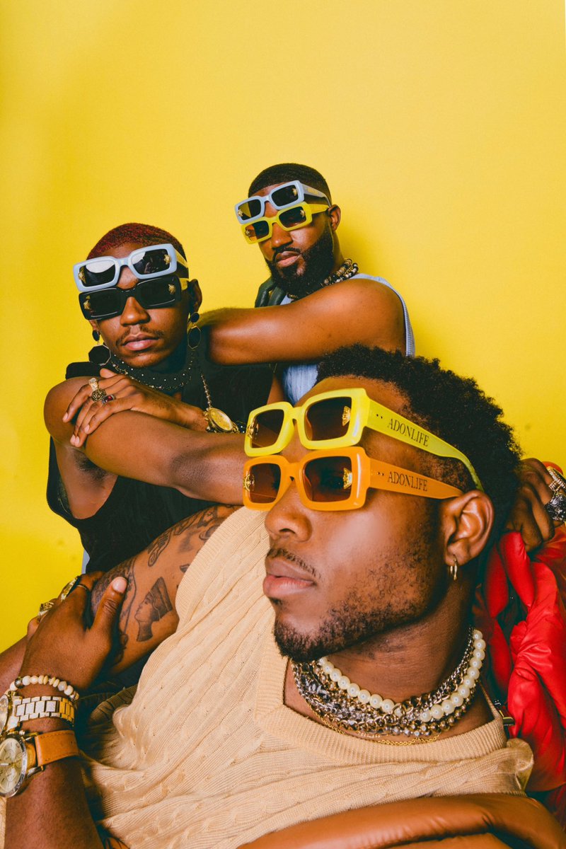zachshotit's tweet photo. Shot a sunglasses campaign with my friends📸 https://t.co/MbS3zK4GEY