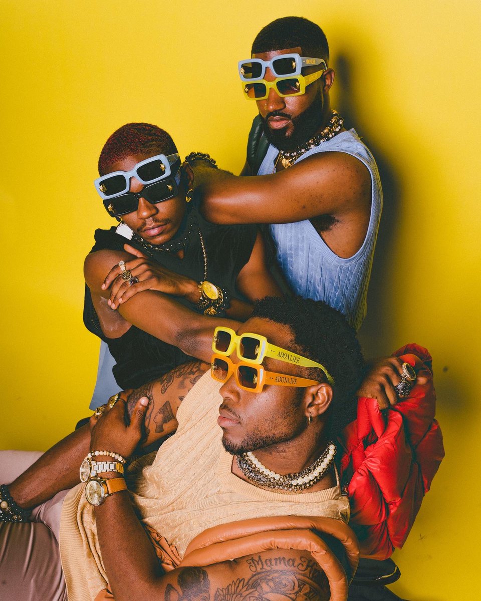 zachshotit's tweet photo. Shot a sunglasses campaign with my friends📸 https://t.co/MbS3zK4GEY