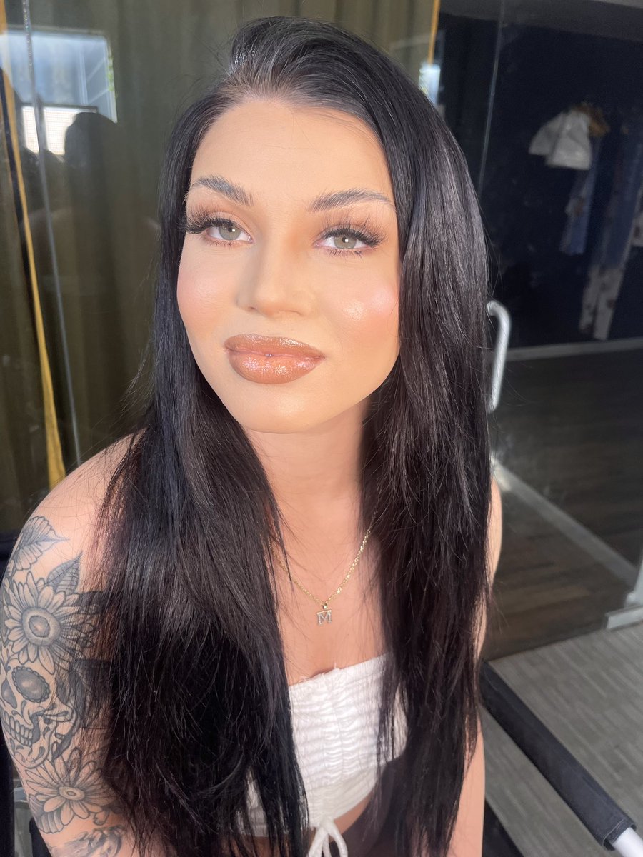 _PrincessCatttt's tweet photo. Photo dump of my beautiful clients💜😍
Make sure yall are following my makeup page on Instagram for more content @ _MakeupByCat
https://t.co/EoMrKeXquS
#MakeupByCat #MinksByCat #DallasMUA https://t.co/WBG7YLRMSP
