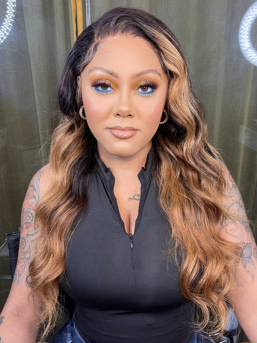 _PrincessCatttt's tweet photo. Photo dump of my beautiful clients💜😍
Make sure yall are following my makeup page on Instagram for more content @ _MakeupByCat
https://t.co/EoMrKeXquS
#MakeupByCat #MinksByCat #DallasMUA https://t.co/WBG7YLRMSP
