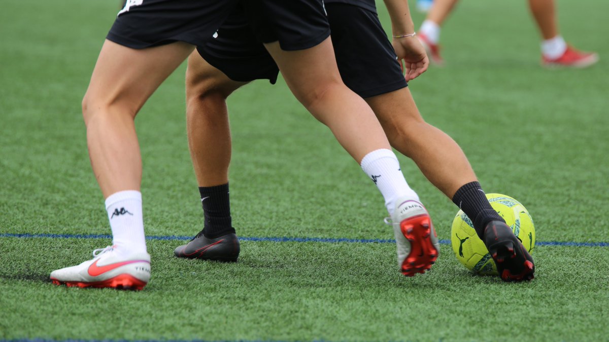 CDLugoCanteira's tweet photo. |INFORMACIÓN| ℹ️
👉 Listaxe de compoñentes para o inicio de pretemporada do filial albivermello.
▶️ https://t.co/sgj8ioWSOE
#ForzaLugo https://t.co/mz2B17Zusp