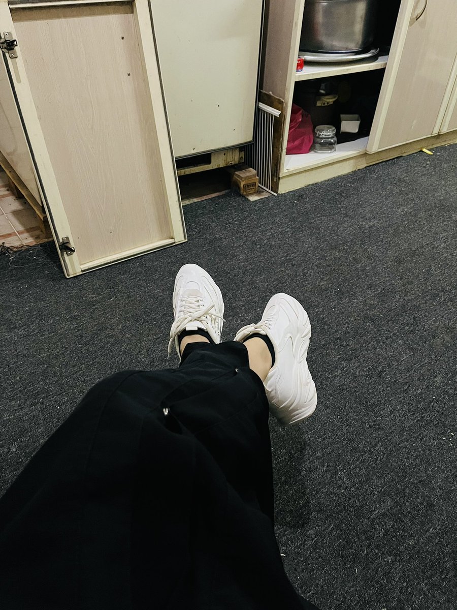 KoolenAljouf's tweet photo. I hope next time I will definitely be able to get married because I’m so tired to fighting every day 😢 https://t.co/qJxjgrzcNx