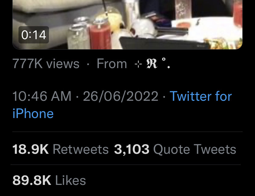 sjinniesmoon's tweet photo. 134k..120k..174k..89k
seokjin broke the internet that day https://t.co/SvbyDoJmvm