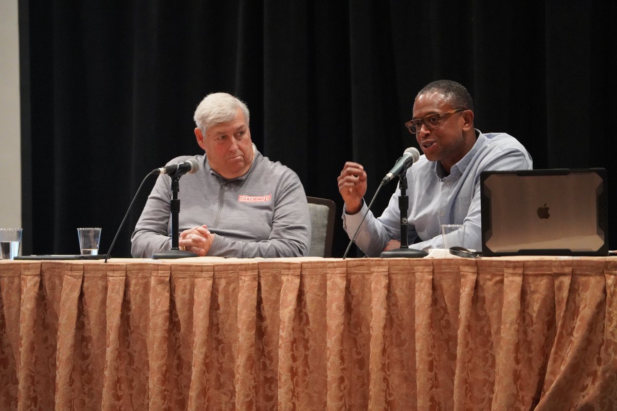 Coaching_U's tweet photo. Front Office Training Camp pres. by @Hudl is still rolling! 

Our guests in attendance are learning from ESPN Insider 
@BobbyMarks42, Magic Assistant GM @_AnthonyParker, and Wasserman EVP &amp; 3-Time NBA Champion @bjarmstrong
 
#FOTC22 https://t.co/AKmPXbM43s