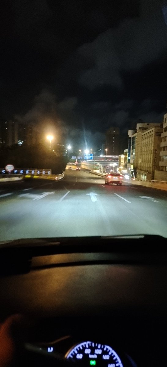 HuiFeideada's tweet photo. 疫情下无人的街道，非常适合更新相册，唉就是没有m，可惜了 https://t.co/ihfeHrEUVU