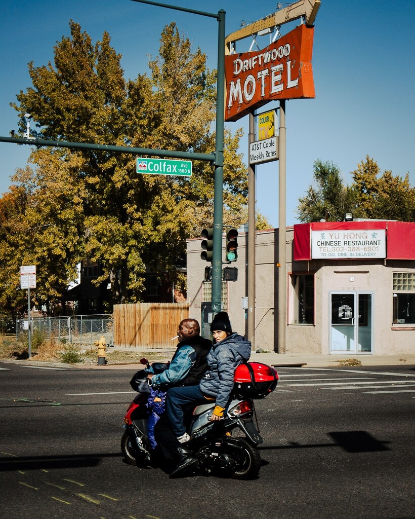 GoCatGo's tweet photo. Ridin' on East Colfax Avenue … #StreetPhotography #SocialDocumentary #Denver #Scooter #ColfaxAvenue #Candid #Urban #City #Motel #VintageSign #VintageNeon #NeonSign #SocialDocumentaryPhotography #TwoWheels #DenverColorado #EastColfaxAvenue #SoBusted #… https://t.co/YOHjFq4Ikv https://t.co/1ewPvQslOw