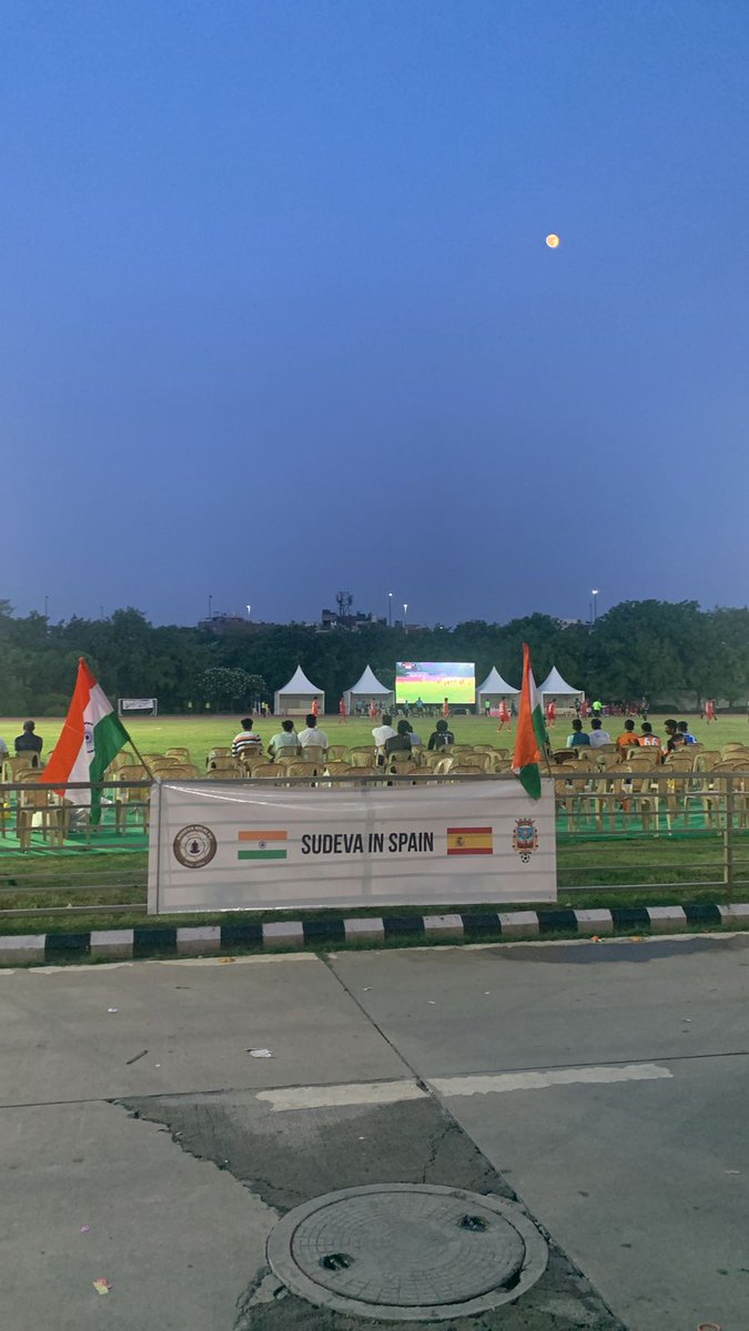 pritishsharma29's tweet photo. Shaheed Bhagat Singh Football Cup! 💫
Take a look at these pictures for the energy of this football game at Thyagaraj stadium 🏟️ 📍
Cc @iRajMakhija @SmartNutrition1
#SBSFC https://t.co/CPUH2bX3wE