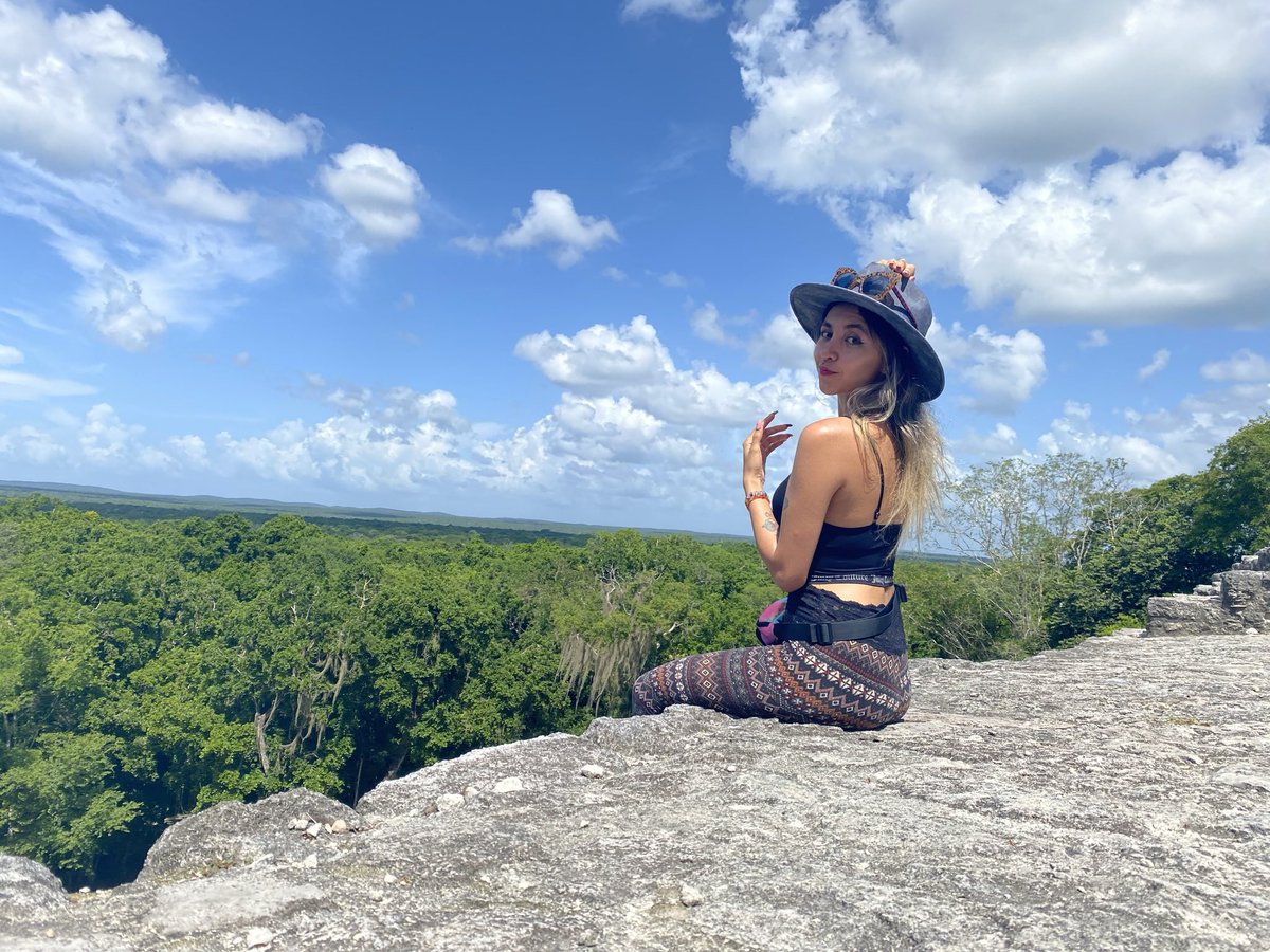 DanyGrass's tweet photo. Cual es tu paso de baile favorito?
Pos el paso de Anita 🙂🙃 #pasodeanita #buenpaso #calakmulcampeche #deroll #intenso #solaxo #panorama #ruinas #campeche #lamasviajera #vacaciones #peropermanentes #danygrass @DanyGrass https://t.co/vw3gQuvovS