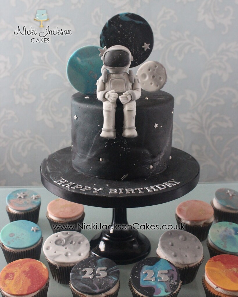 NJacksonCakes's tweet photo. 💫 THROWBACK THURSDAY 💫
.
/ 👨‍🚀 Space Themed Cake &amp; Cupcakes 👩‍🚀 /
.
https://t.co/q7cpZVeOOF
.
#NickiJacksonCakes @NickiJacksonCakes #CakeMakerWirral #CakeMakerWallasey #CakeMakerLiverpool #CakeMakerMerseyside
#NASA #space https://t.co/t6wkNgb8T5