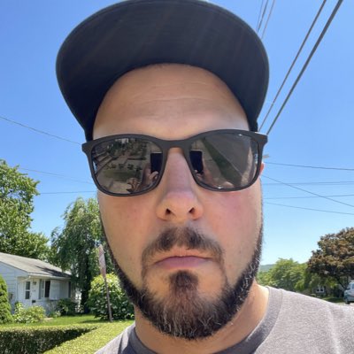 brandon_pariser's tweet photo. #NewProfilePic https://t.co/OyLz3aQ5sb