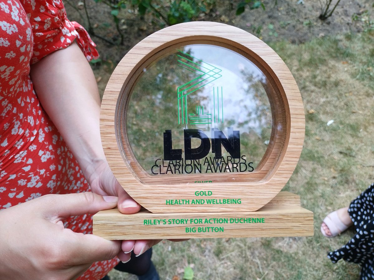 DebzHolland's tweet image. Congrats to @ActionDuchenne and @bigbutton for winning 2 awards at @EVCOMUK Clarion Awards today #RileysStory 😭😭😭😭😭 Congrats to all awards winners and nominees. All amazing 💙 #actionduchenne #bigbutton #EVCOM #ClarionsAwards2022 #DuchenneMuscularDystrophy #RileyRoo