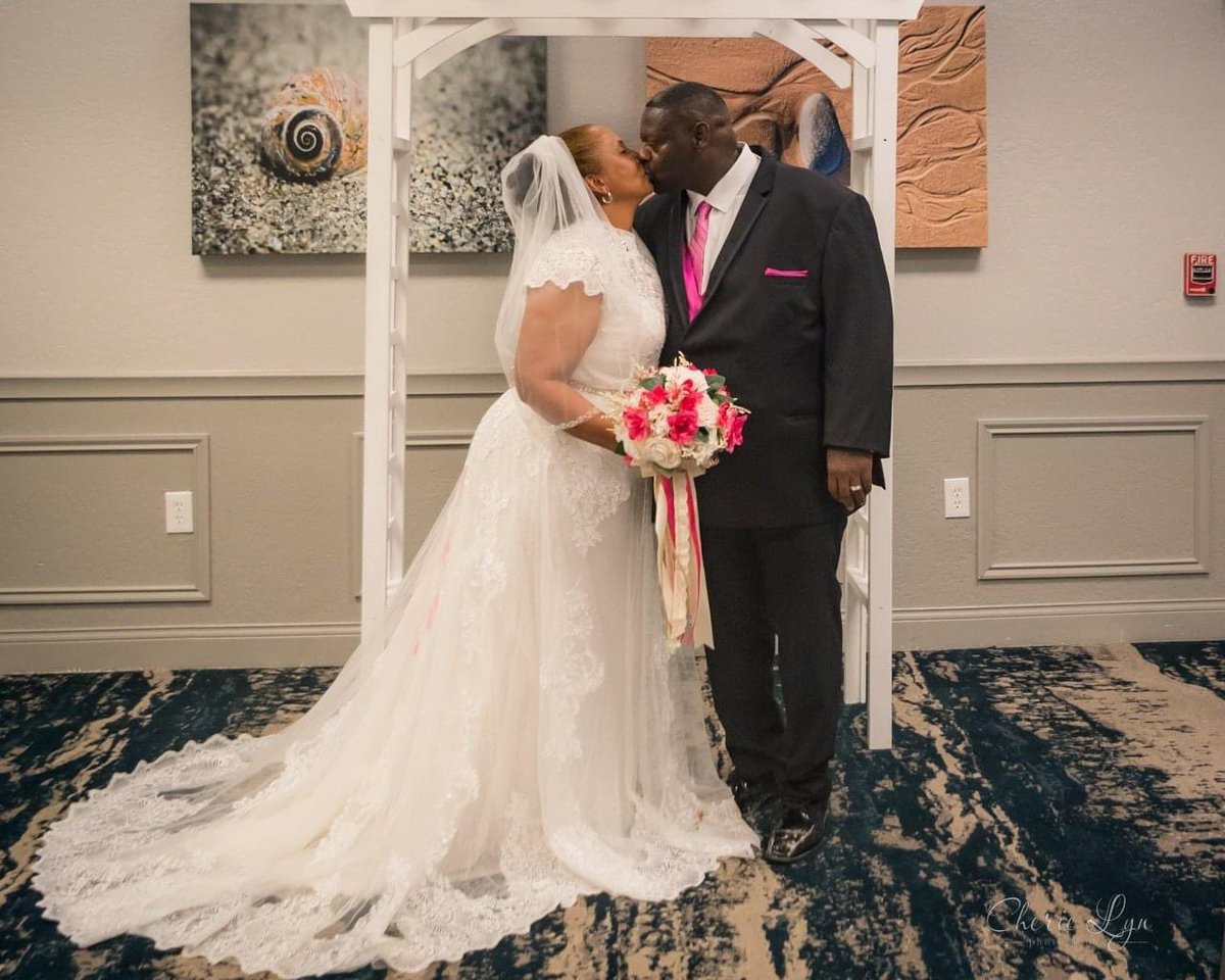 DoubleTreeMLWed's tweet photo. This weekend James and Cynthia visited us all the way from Colorado to renew their vows. 💍 Congratulations to the beautiful couple!

📩 Taylor.Fant@Hilton.com
https://t.co/vjkEPucZ19
📷 Cherie Lyn Photography

#vowrenewal #destinationwedding #beachwedding #floridaweddings https://t.co/XsHQqNCI8U