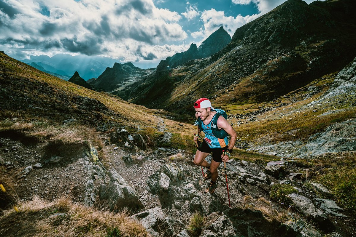 canfrancanfranc's tweet photo. DORSALES MARATÓN 45K: queda un mes para cerrar inscripciones y la distancia maratón esta casi llena, solo hay disponibles 37 dorsales para disfrutar de la distancia decana de la Canfranc-Canfranc… ¿os lo vais a perder? #canfrancalpinultras https://t.co/m25uq57YgU