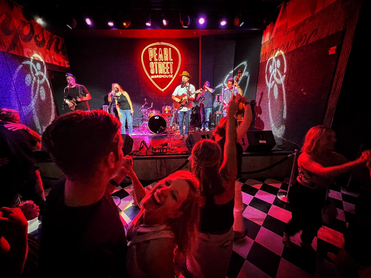 What an amazing night. Thanks to everyone who came out to sing and dance with us last Friday night at @pearlstreetlive in DC. It was such a wonderful evening and it was great to see all of you. I love this photo of everyone dancing in the audience. Can’t wait to do this again.