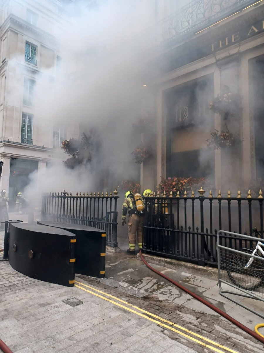 London Fire Brigade tweet media