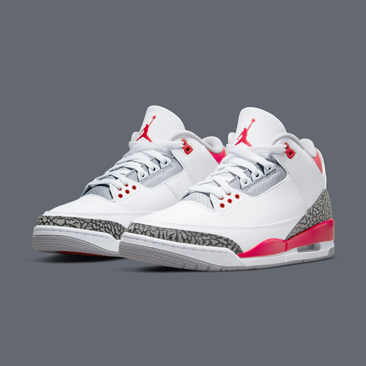 houseofheat's tweet photo. The Air Jordan 3 “Fire Red” OG returns Sept. 10.

MORE HERE: https://t.co/YV7wa6brt5 https://t.co/d5ccwKafaT