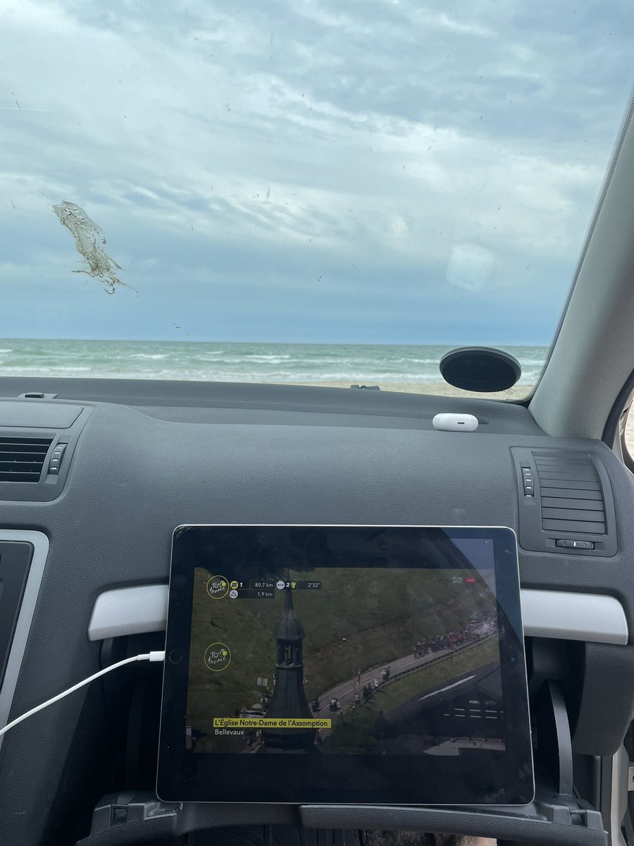 Krebsmeister's tweet photo. Tour de France på Saltum strand.
#letour #TourDeFrance2022 #saltum #letourdk https://t.co/5TLihq9UZq