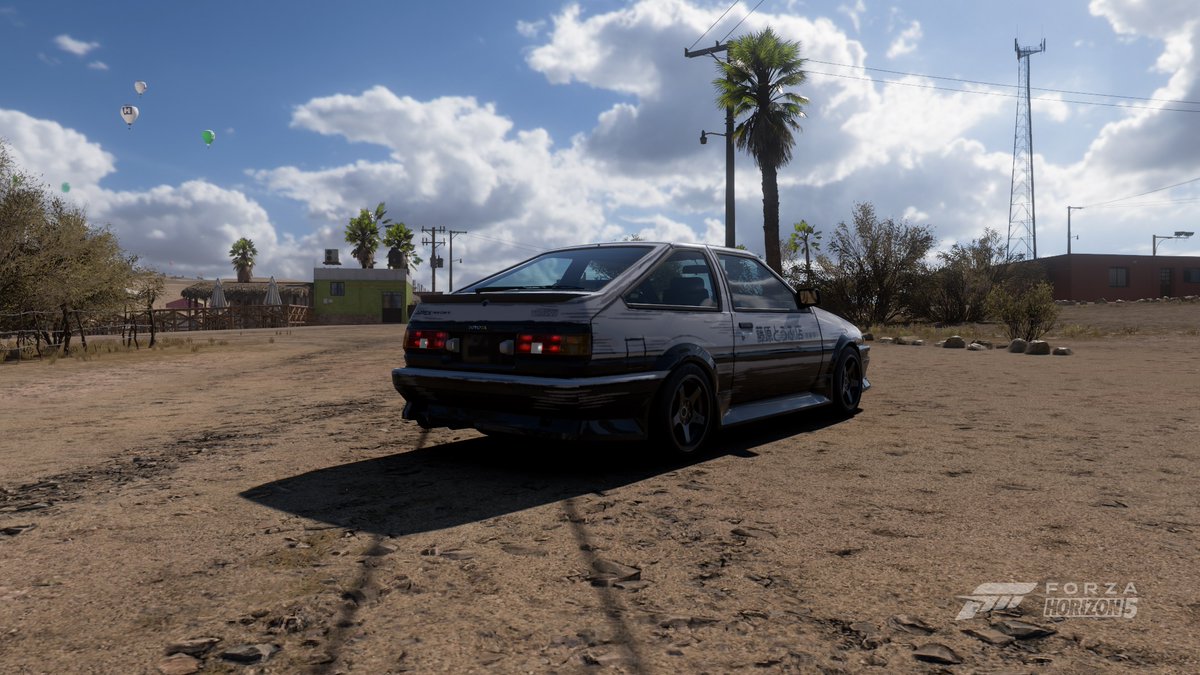 AxelRED___'s tweet photo. @Kyuubi_Ren @_Myranium_ @EasyStreetGamer Screenshot VS Final picture [FH5] PC Max settings, as u can see there's no differences, the only thing forza renders is the lightning with raytracing in Forzavista and the blur (My screenshot and photo was taken outside forzavista) https://t.co/FfjDtyfpzl