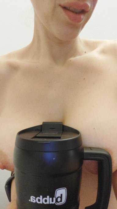 #tittytuesday boobs refreshment https://t.co/6bKIvkeKl5<a href="/tag/tittytuesday"class="tags">#tittytuesday</a>