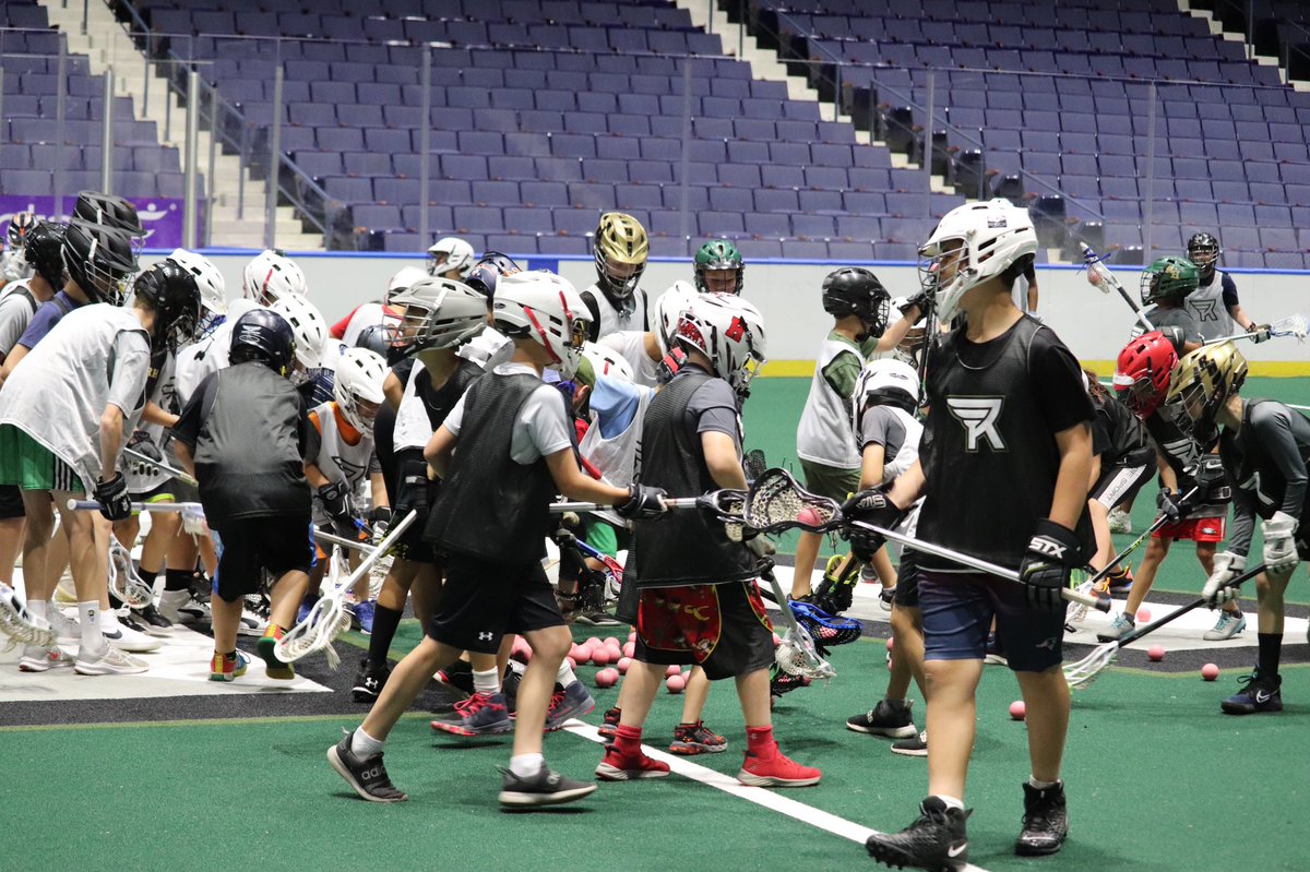 We don’t know if you guys can tell but… that’s Tyler Halls in the middle delivering lacrosse balls to the kids 😂

We think it’s safe to say everyone is excited for day two!
