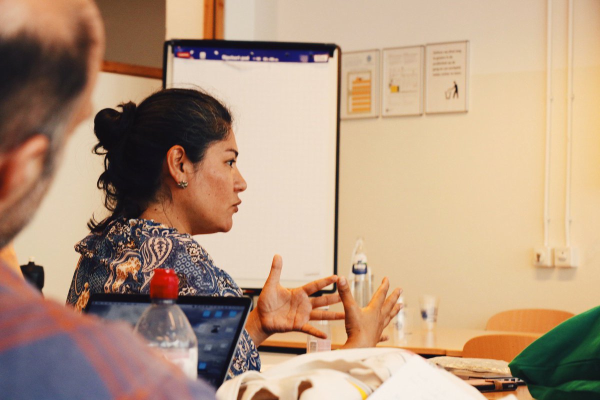 OWSD Vice President for Latin America &amp; the Caribbean <a href="/KleinsyBonilla/">Kleinsy Bonilla</a> asks how women scientists’ profiles can be raised in the media when they are themselves hesitant due to impostor syndrome or privacy concerns, during the #ECSJ2022 panel on inclusion in research.