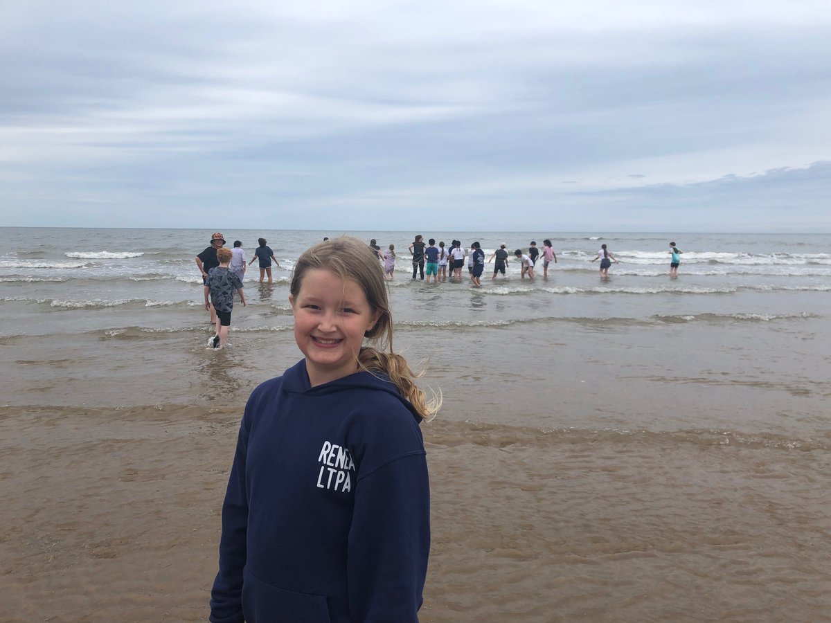 Year6TLTPAarch's tweet photo. Caption by Jaxson - “#extraamazing we had a lot of fun! #threejellyfish 😎 @Year6TLTPA @Year6LLTPA21 #WeAreBrightFutures @LimeTreeForest https://t.co/YjmLzOyDxj