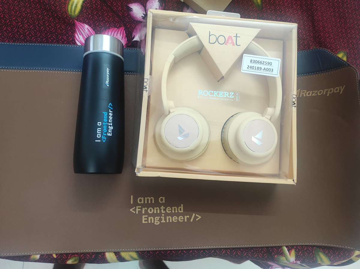 ijharansari8's tweet photo. Thanks for the gifts @RazorpayEngg

#MemePlayWithRazorpay https://t.co/1fn0lK4HQj
