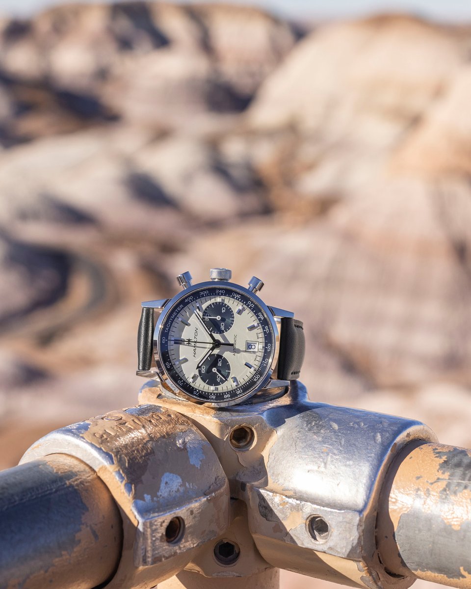 hamiltonwatch's tweet photo. Zoom in. Experience a change of scenery with our sporty yet classic Intra-Matic Auto Chrono:
https://t.co/gqKFkh3srT
#hamiltonwatch #watches #intramatic
(Ref. H38416711) https://t.co/Cm8kHkVaHr