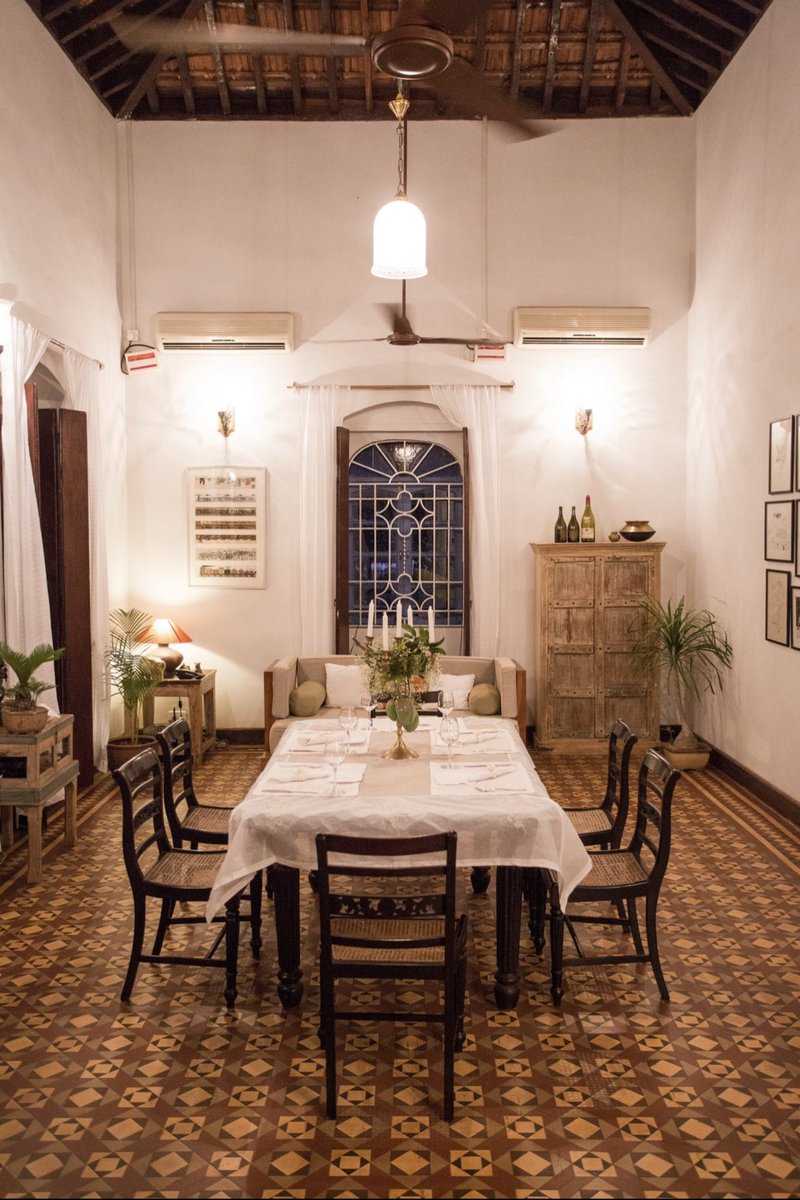 shagunmehra_'s tweet photo. A beautifully designed table in a soulful space is a very important part of my work as a chef and curator. Would you like a seat ? #sukhexperiences #shagunmehra #goa #privatedining 

#bhfyp #goalife #cheflife #chef #india #lifestyle #curator #tablescape #stylist #sitdowndinner https://t.co/uwMjdFdPIB