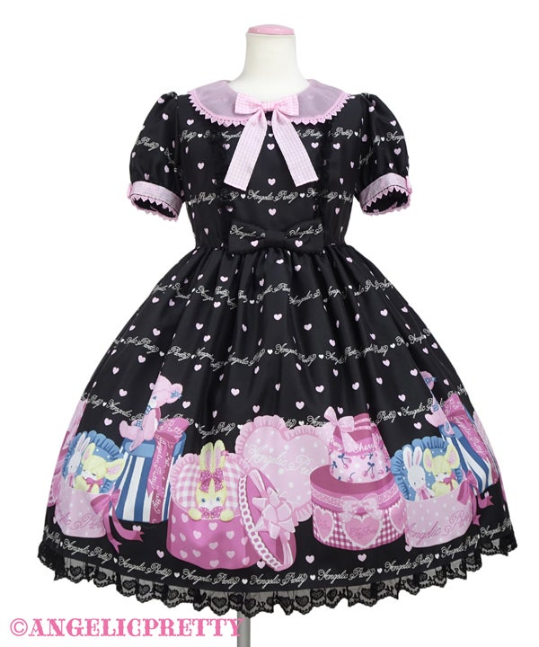 hourlydresses's tweet photo. https://t.co/pkz76Xg2Ac