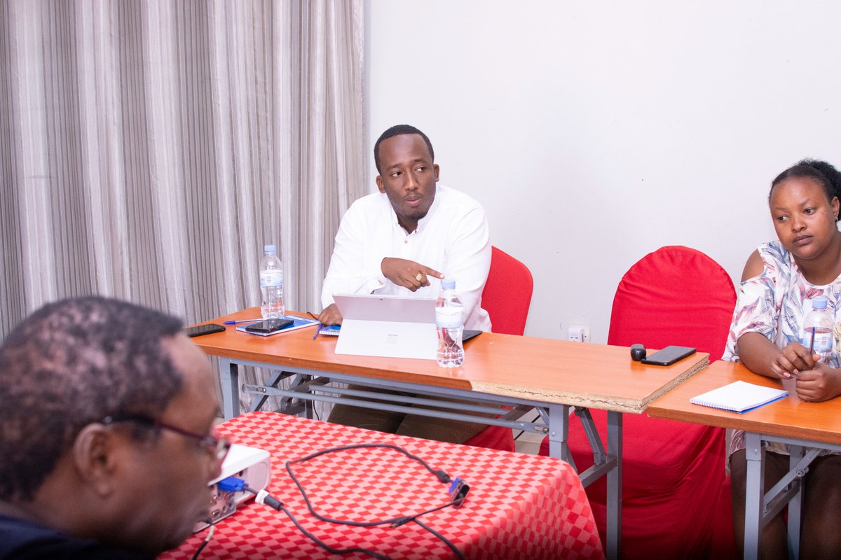 rwandawewant's tweet photo. This Morning at @PNyamata in @BugeseraDistr,RWW &amp; @InterpeaceTweet conducted a supervision session of 12 community facilitators who are currently conducting Multiple Family Healing spaces in different sectors of Bugesera.
The session was led By Prof. Rutembesa Eugene. 1/2 https://t.co/oXaWwdesSF