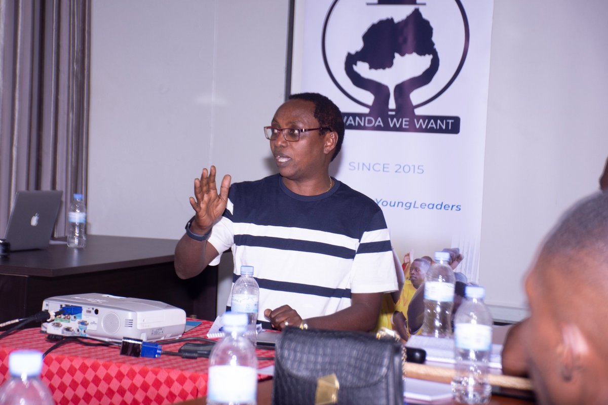 rwandawewant's tweet photo. This Morning at @PNyamata in @BugeseraDistr,RWW &amp; @InterpeaceTweet conducted a supervision session of 12 community facilitators who are currently conducting Multiple Family Healing spaces in different sectors of Bugesera.
The session was led By Prof. Rutembesa Eugene. 1/2 https://t.co/oXaWwdesSF