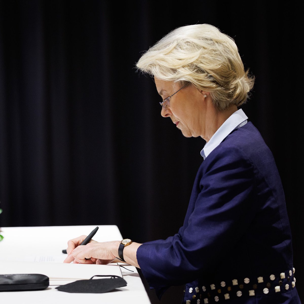 The sudden, tragic death of Shinzo Abe moved the entire world.
 
I write these words of condolences as a final tribute to this great leader, this true friend of Europe and this defender of peace among nations and prosperity worldwide.

Shinzo Abe will be missed.